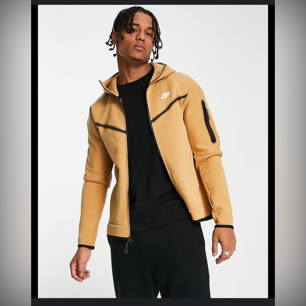 Men’s Nike Tech Fleece Jacket Size XL